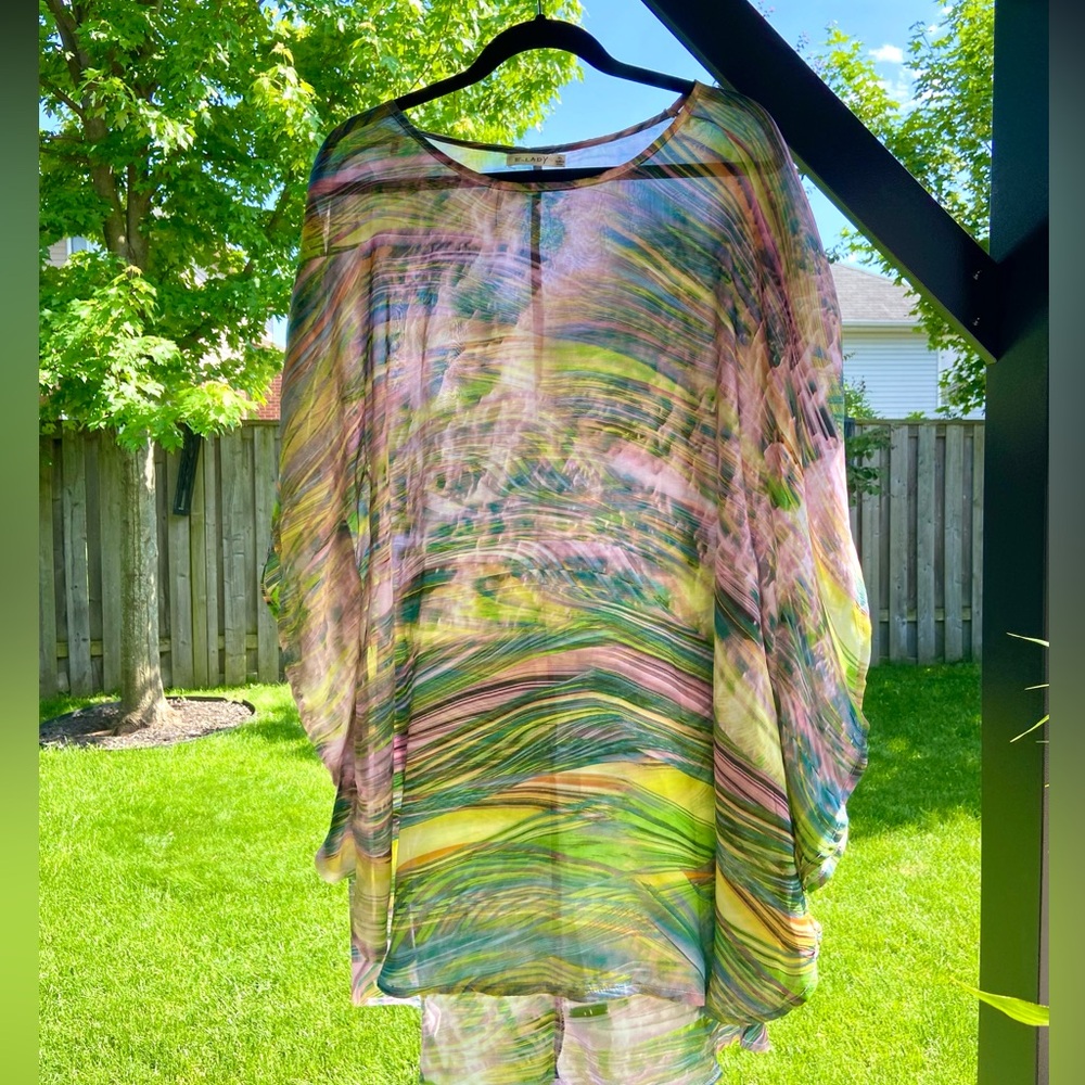 🌊🐚Wave of Colours Summer Flowy Poncho Xl